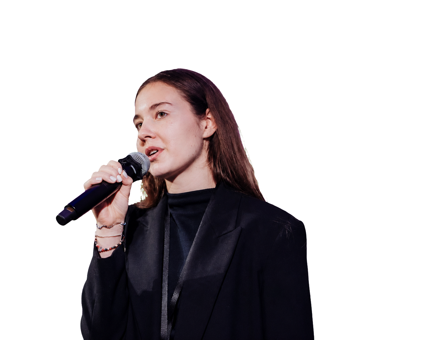 Michalina Czyżewicz przemawia z mikrofonem podczas Econverse CUP 2025